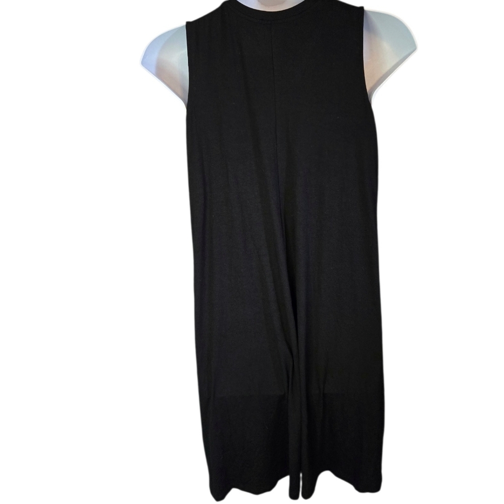 Sleeveless Black T-shirt Dress With Pockets - Picture 3 of 5